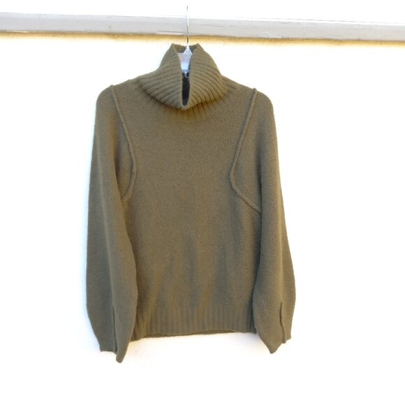 NWOT Olive Green Cozy Slouchy Turtleneck/Mockneck Sweater Size S - Picture 2 of 15